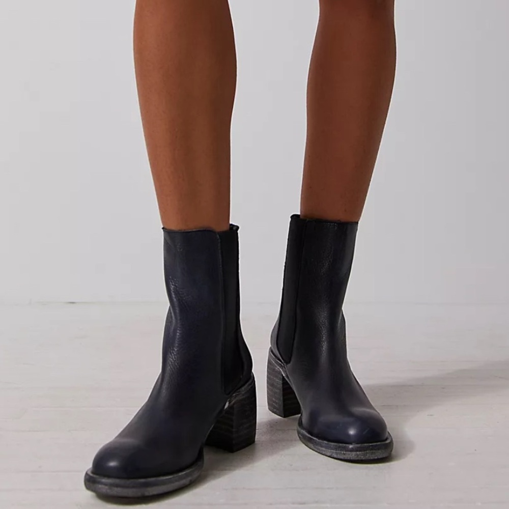 Free People Essential Chelsea Boots, 38.5
